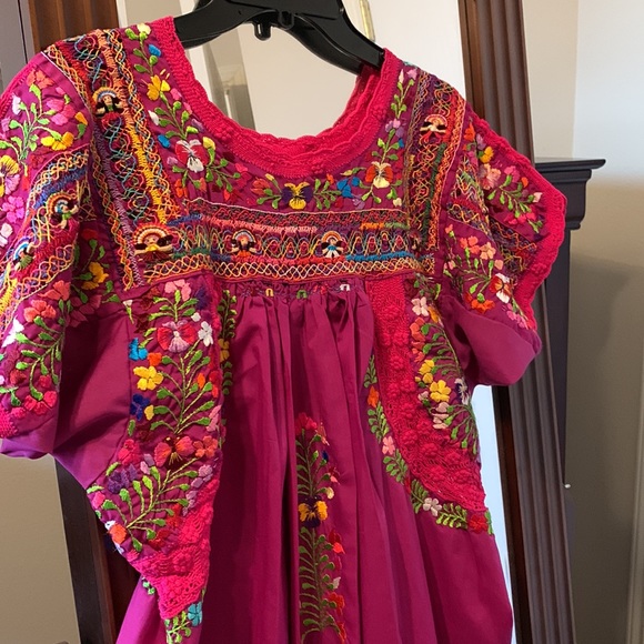 Authentic Mexican Embroidered dress/tunic - Picture 6 of 6